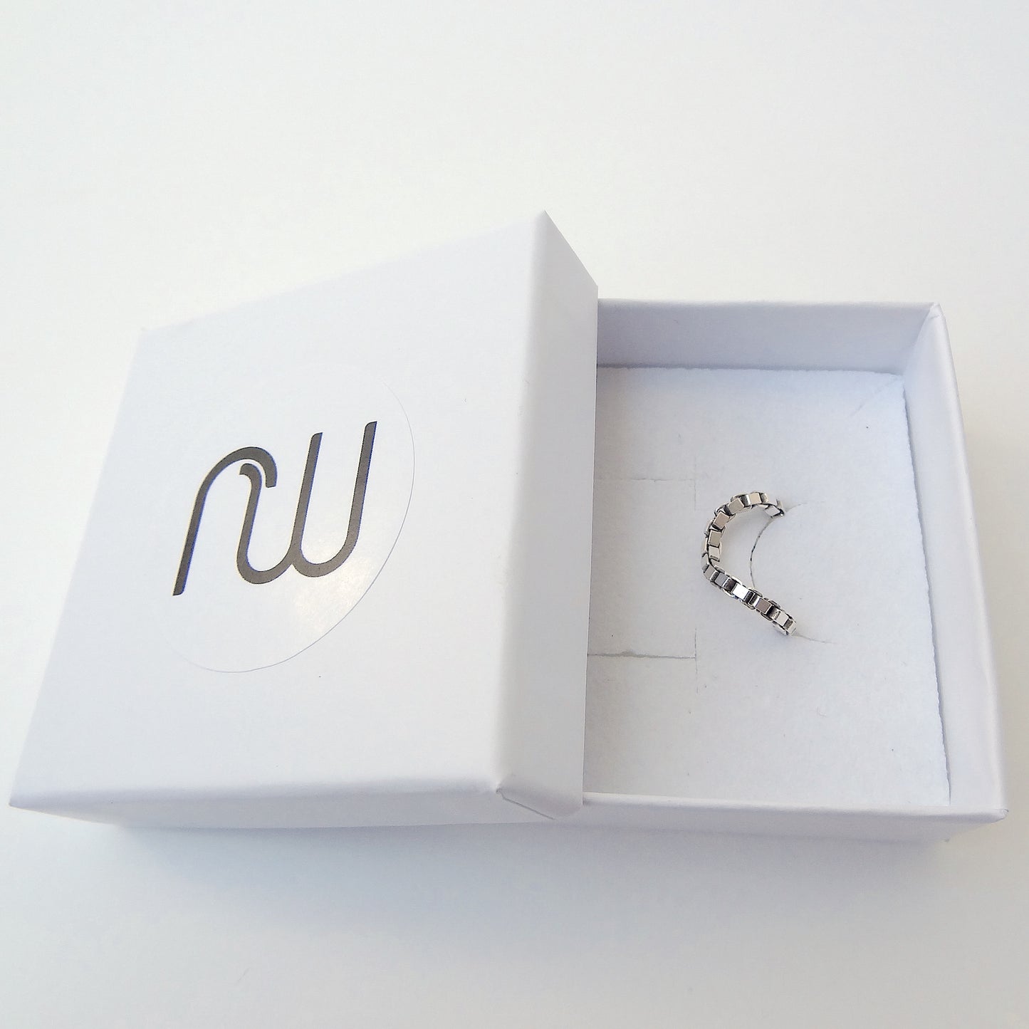 Aura | flexible box chain ring