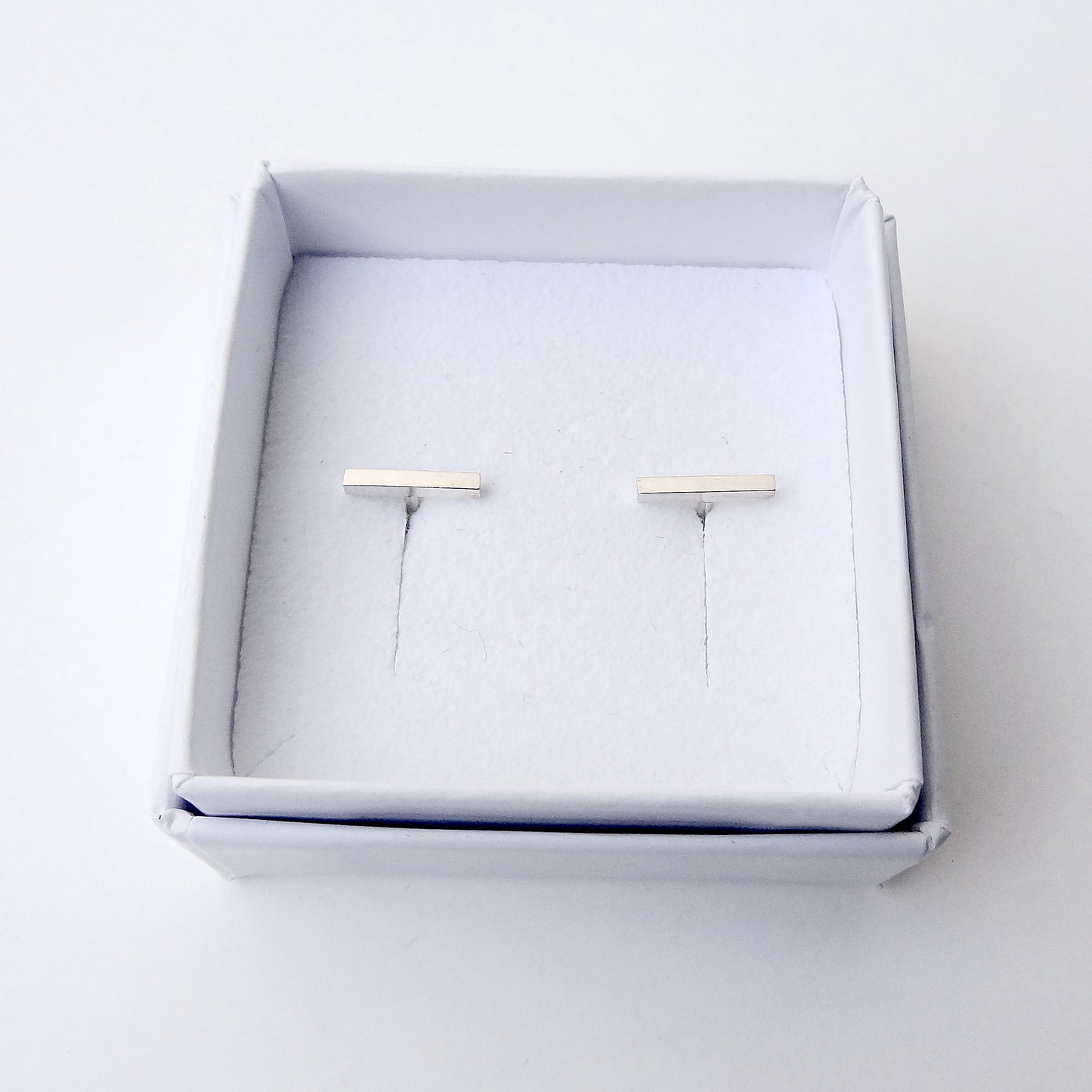 Arden | bar stud earrings