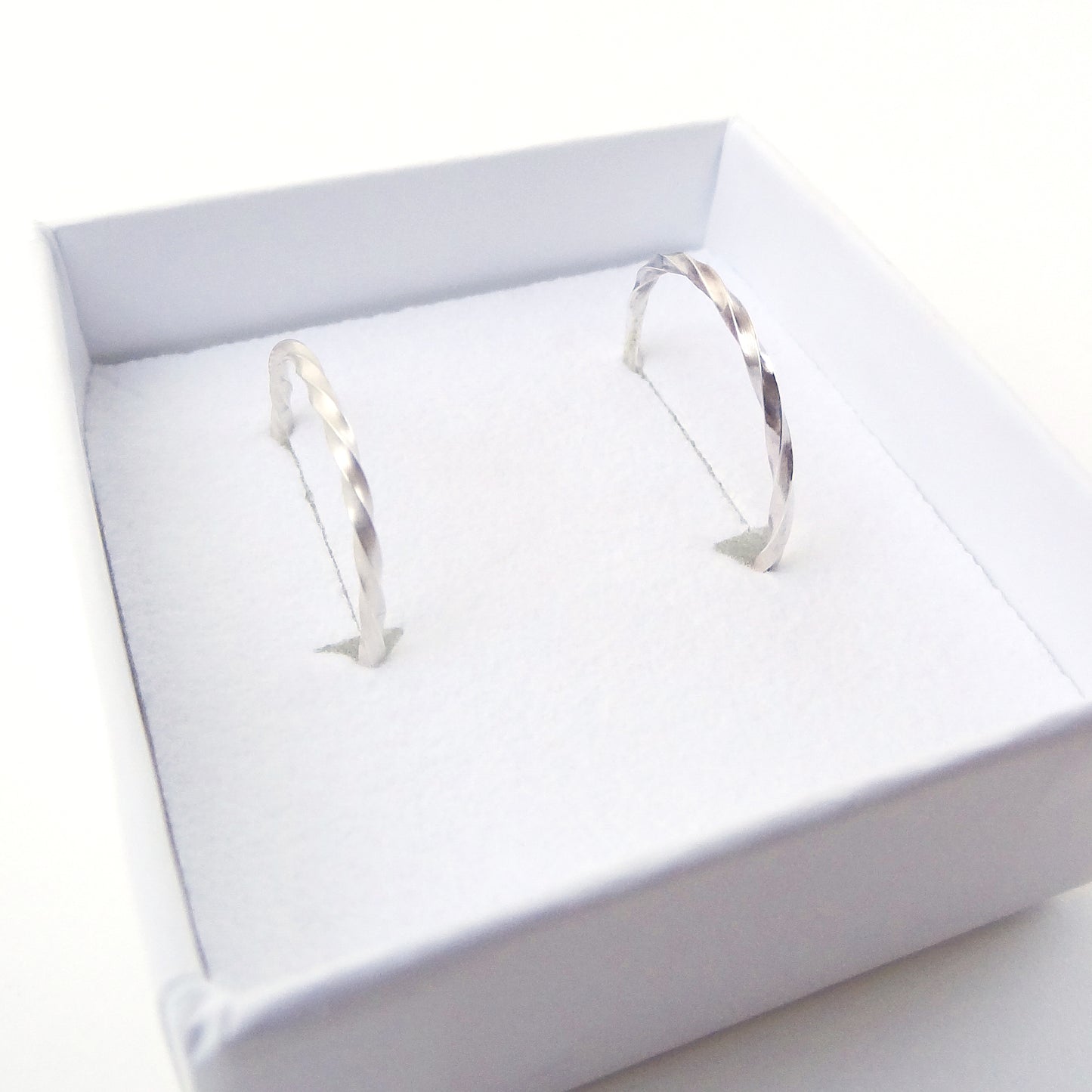 Carey | big twisted hoop ear studs