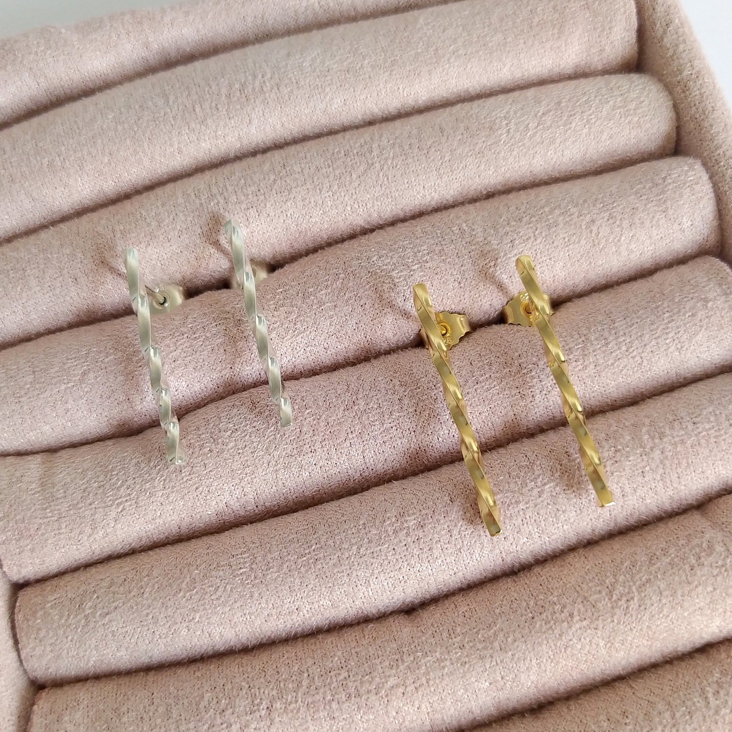 Adeja | longer twisted bar stud earrings