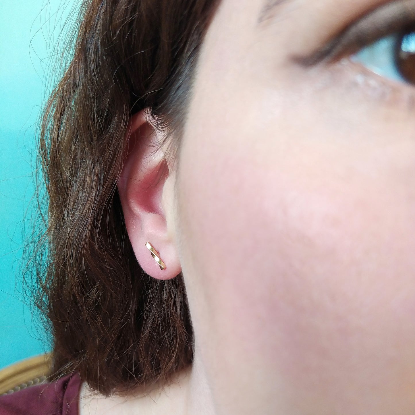 Adina | golden twisted bar stud earrings