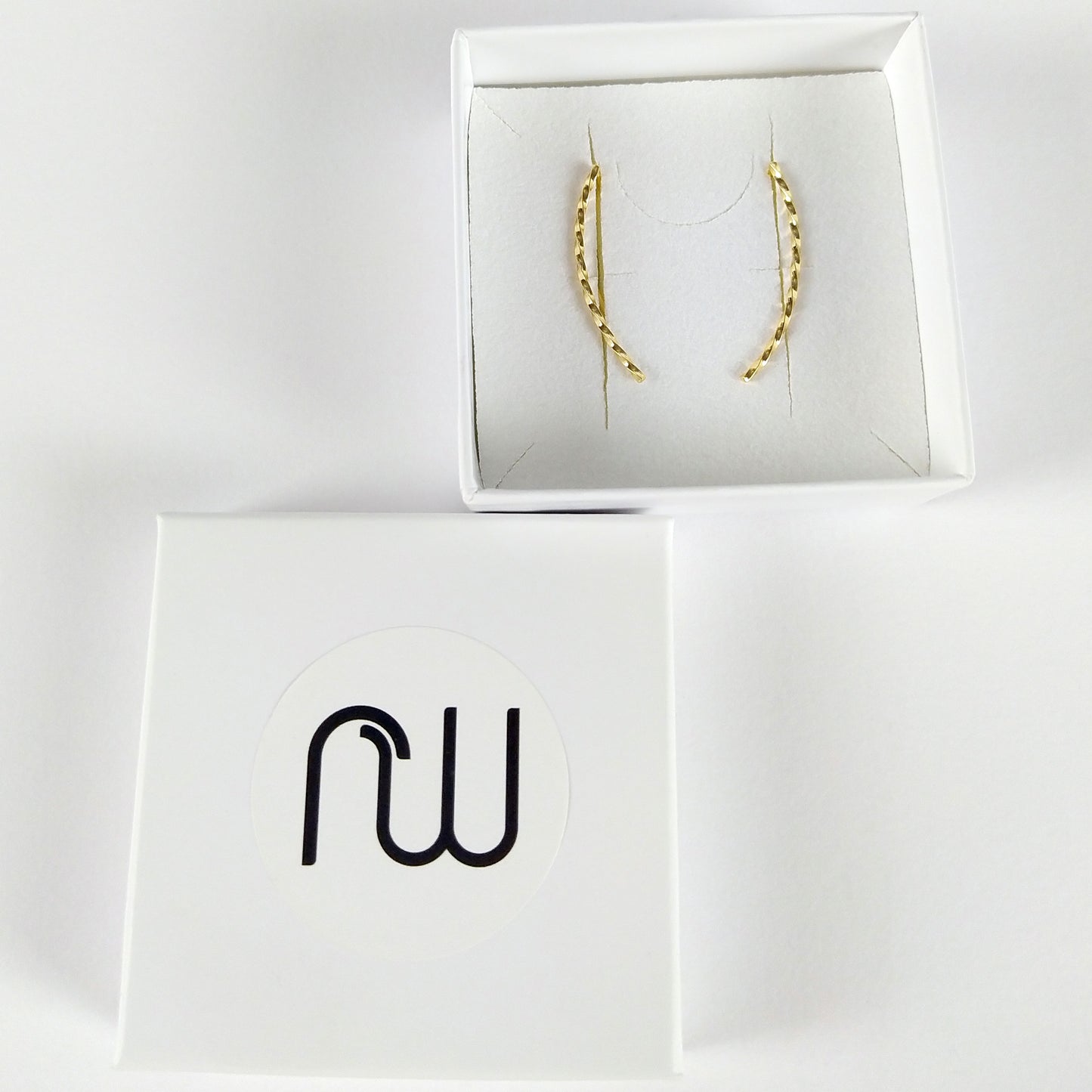 Jonie | golden dainty twisted ear climber