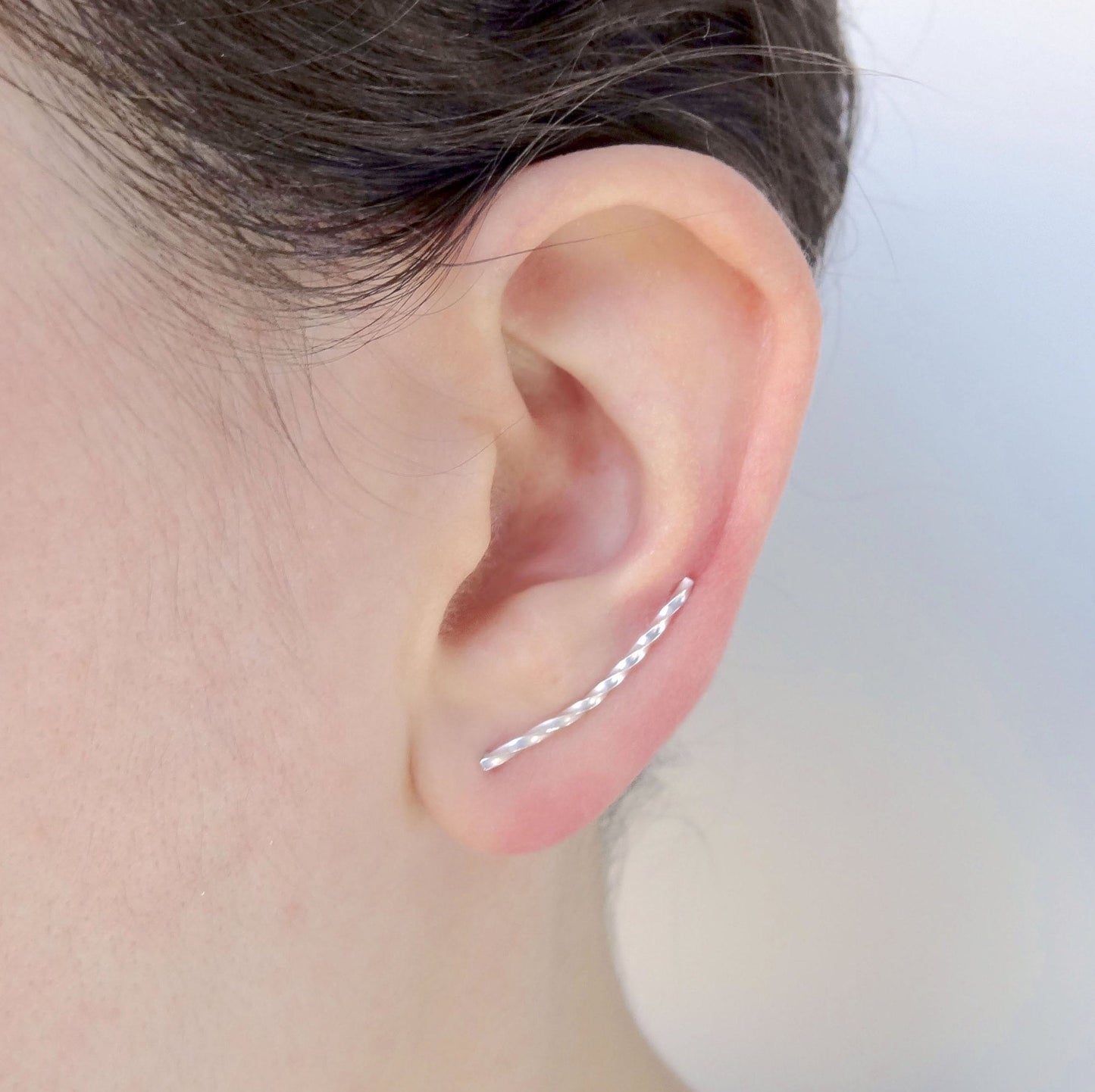 Jonie | dainty twisted ear climber