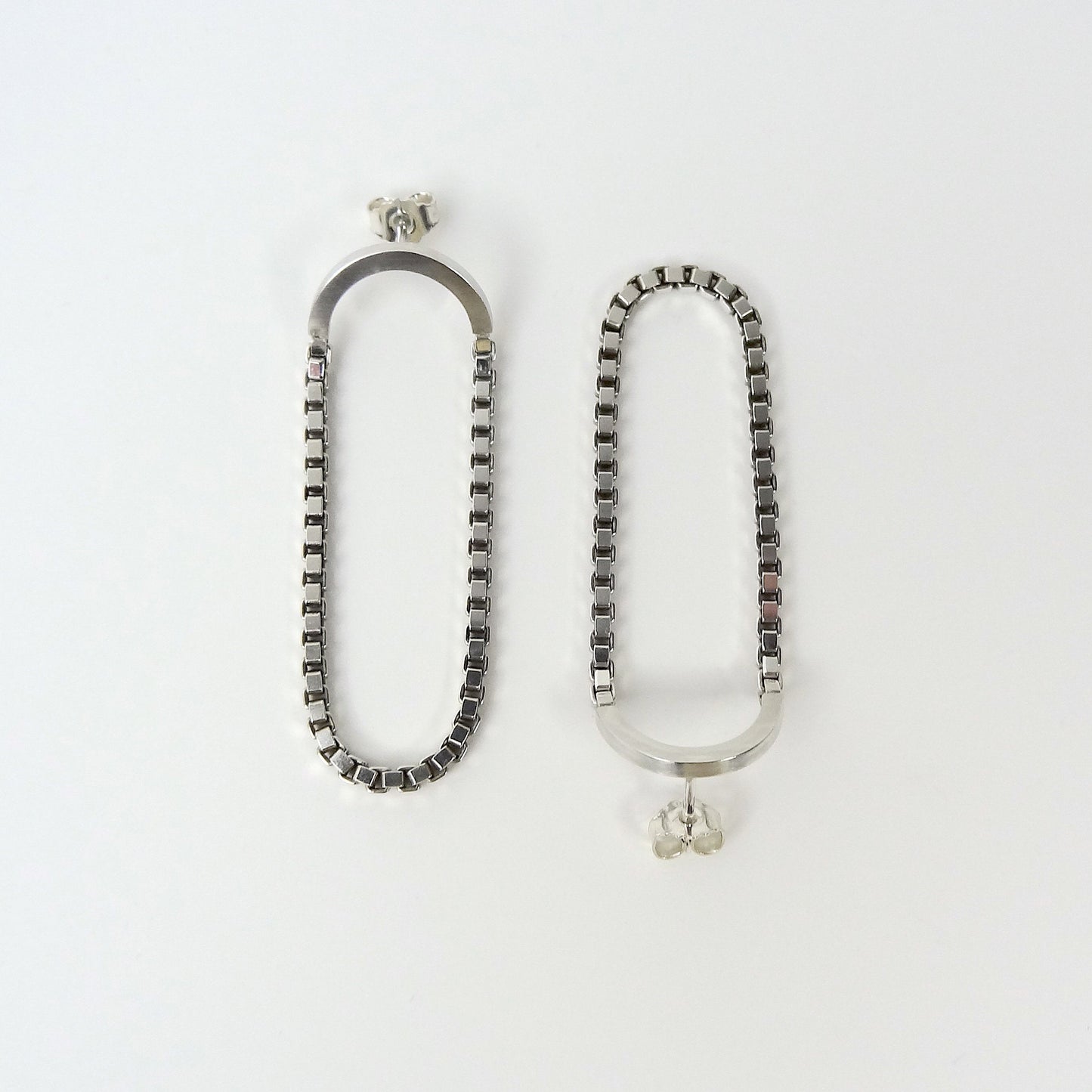 Edda | long oval earrings with hanging chain