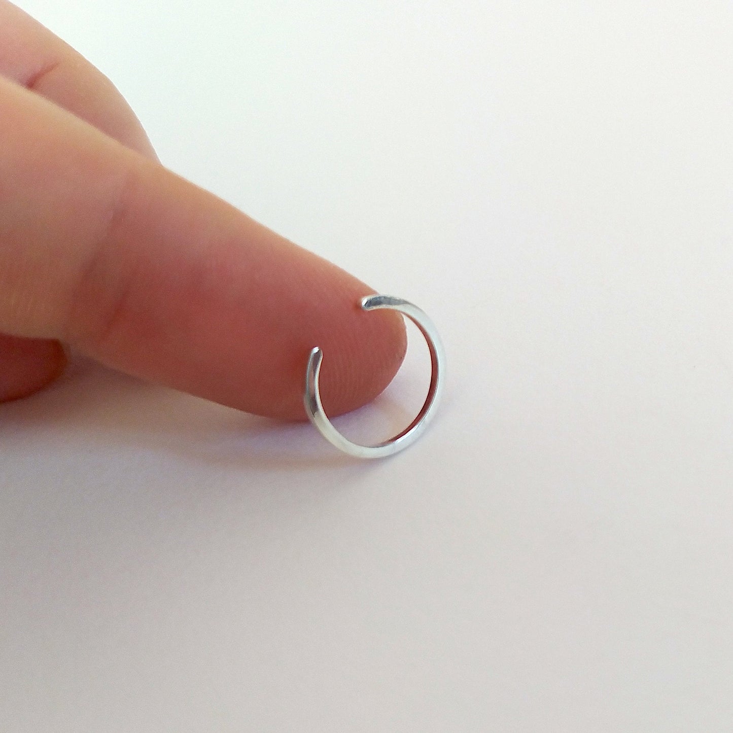 Lilly | small earcuff