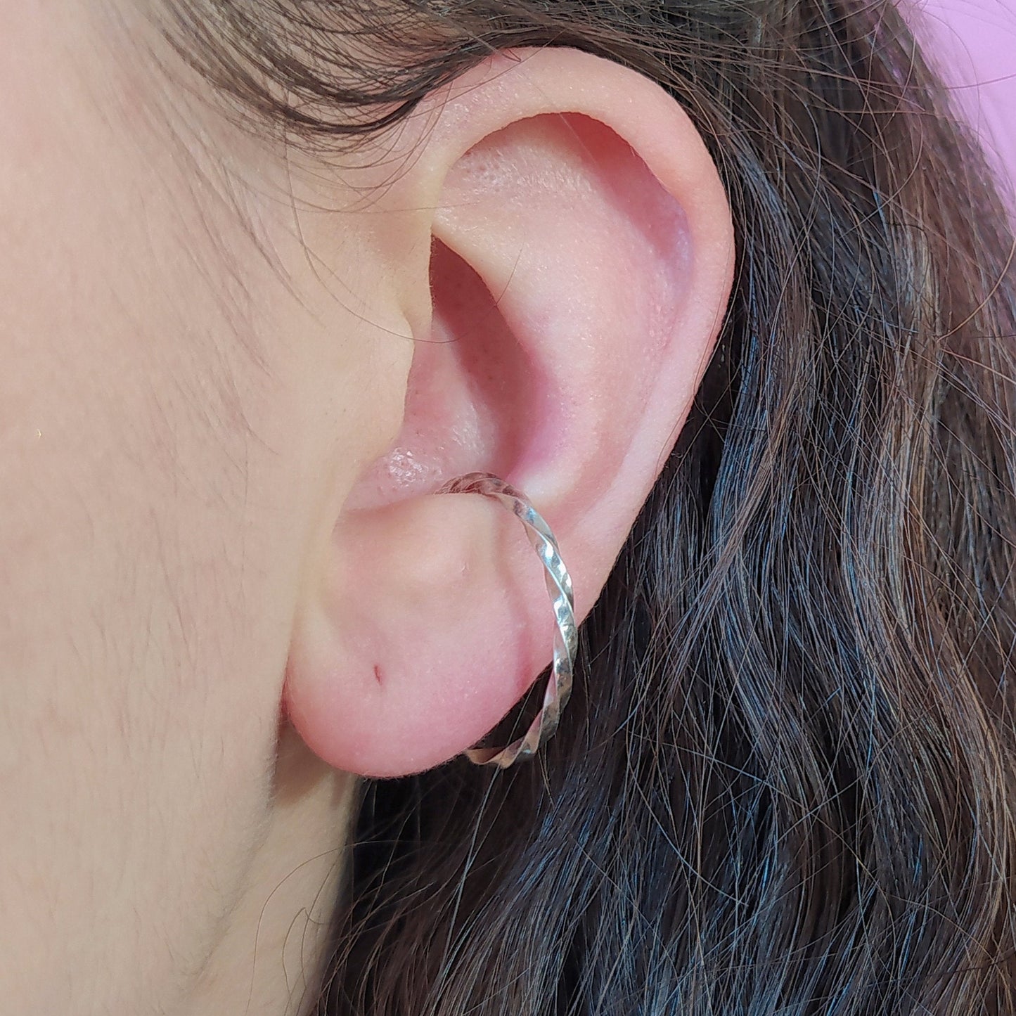 Mira I big twisted earcuff