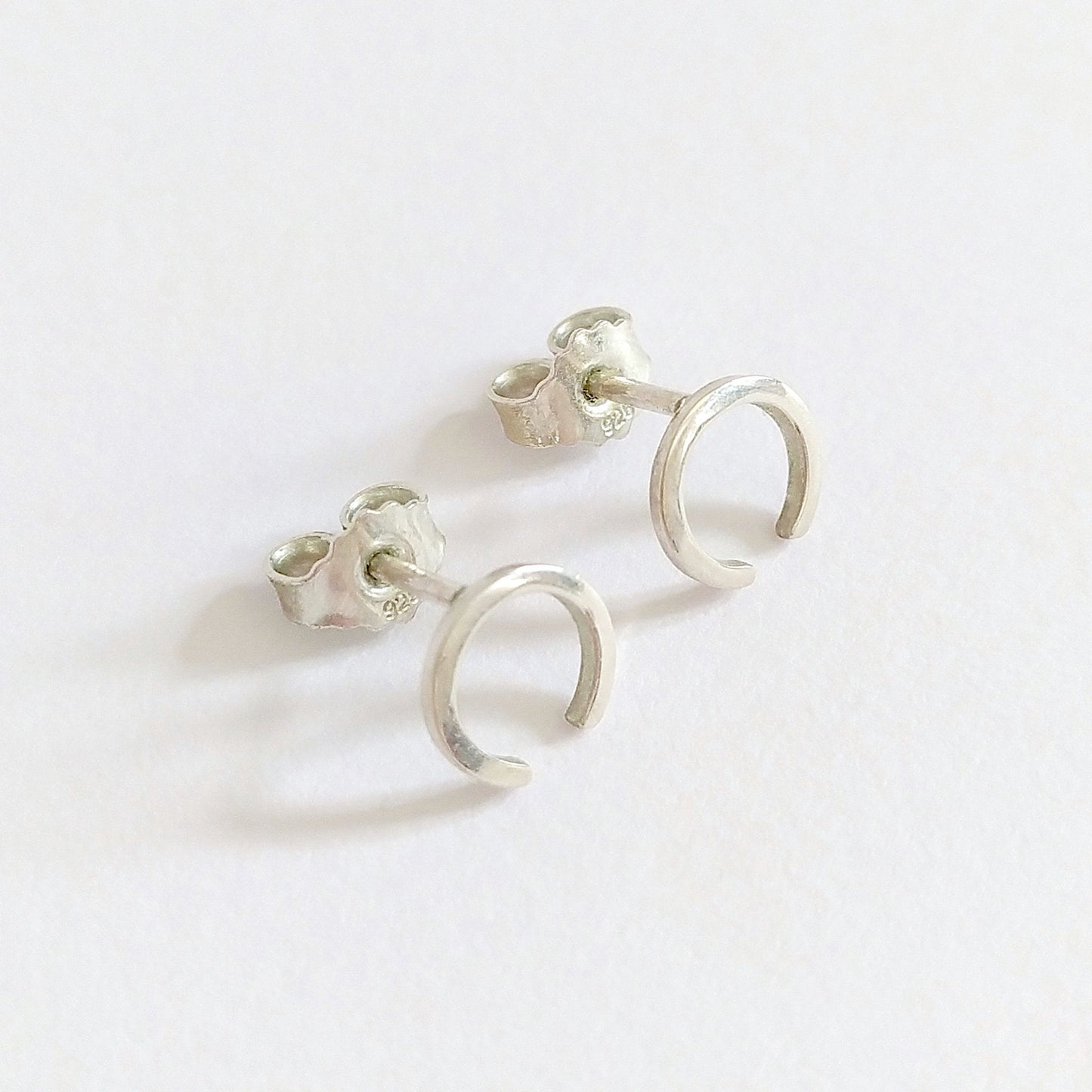 Milly | mini circle ear studs
