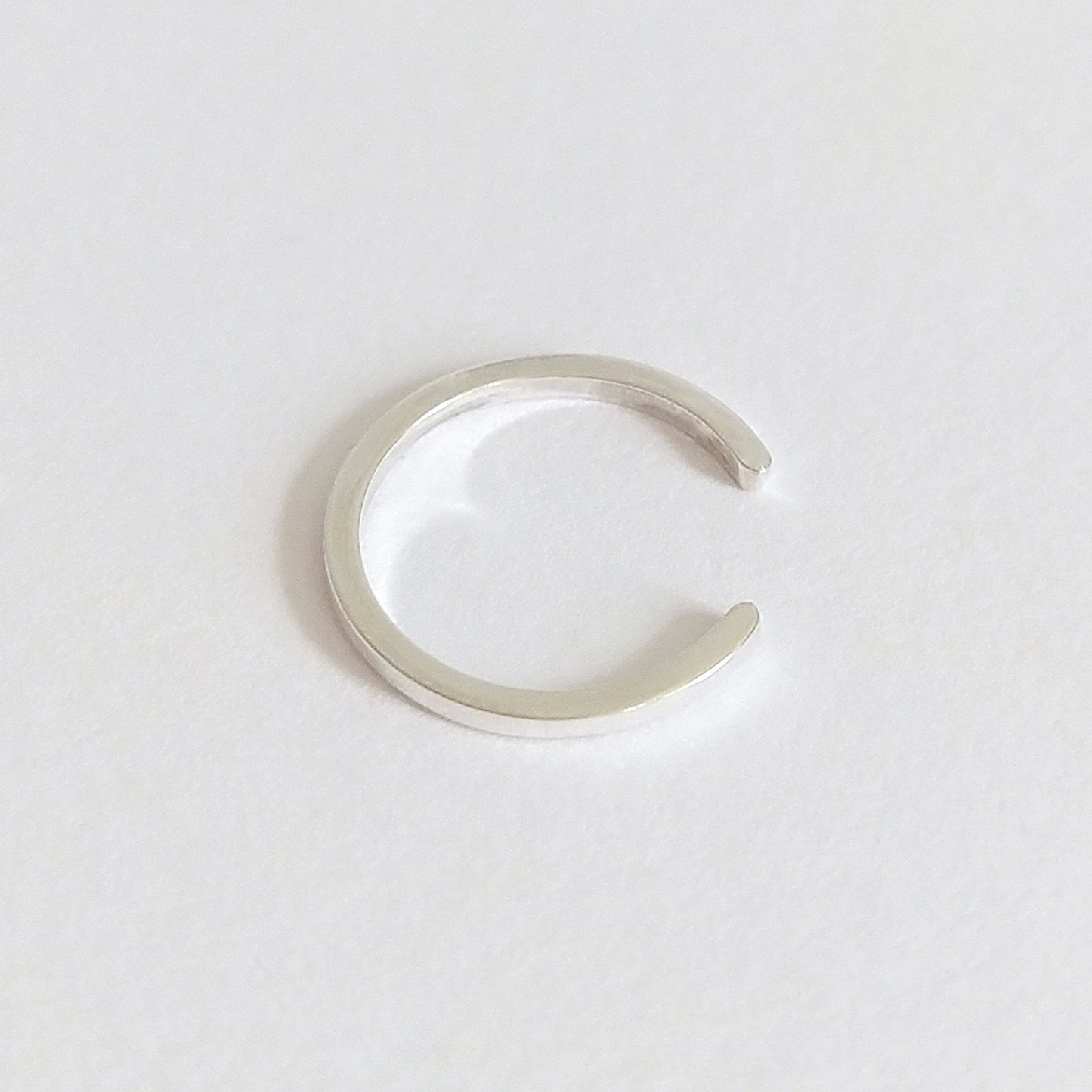 Lilly | small earcuff