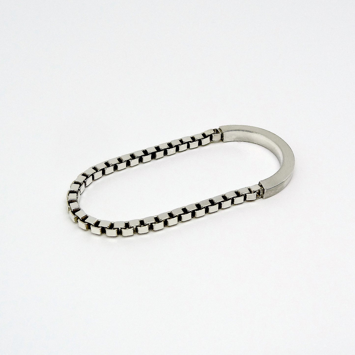 Vina | two finger ring with chain