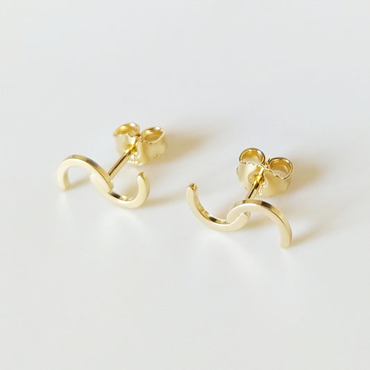 Sadie | golden S-shaped ear studs