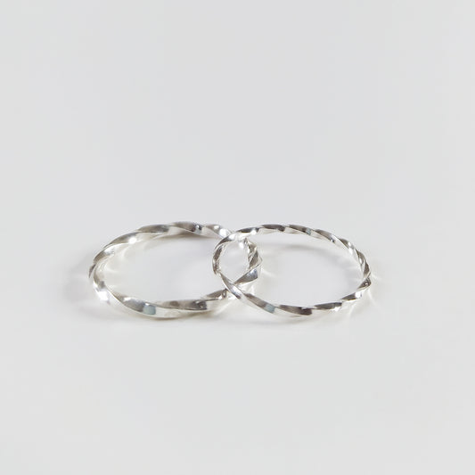 Aura  flexible box chain ring – Rebecca Wolf Design