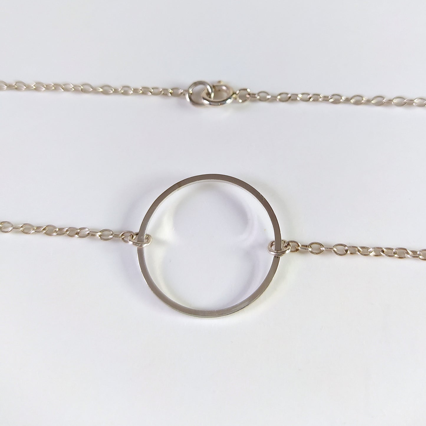 Runa | dainty silver chain with circle pendant
