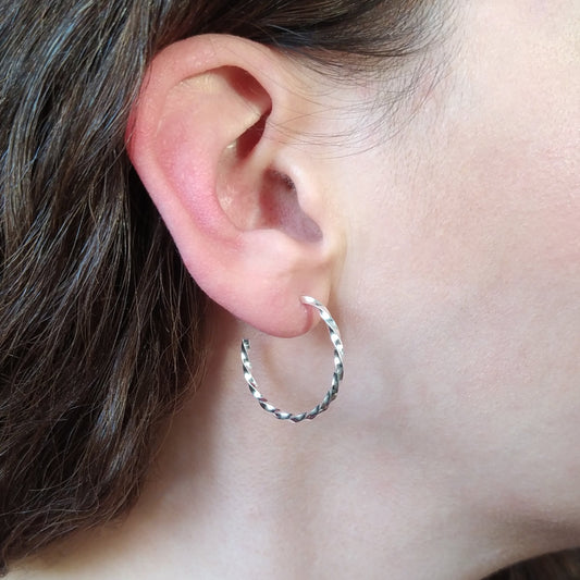 Amy | big twisted hoop ear studs