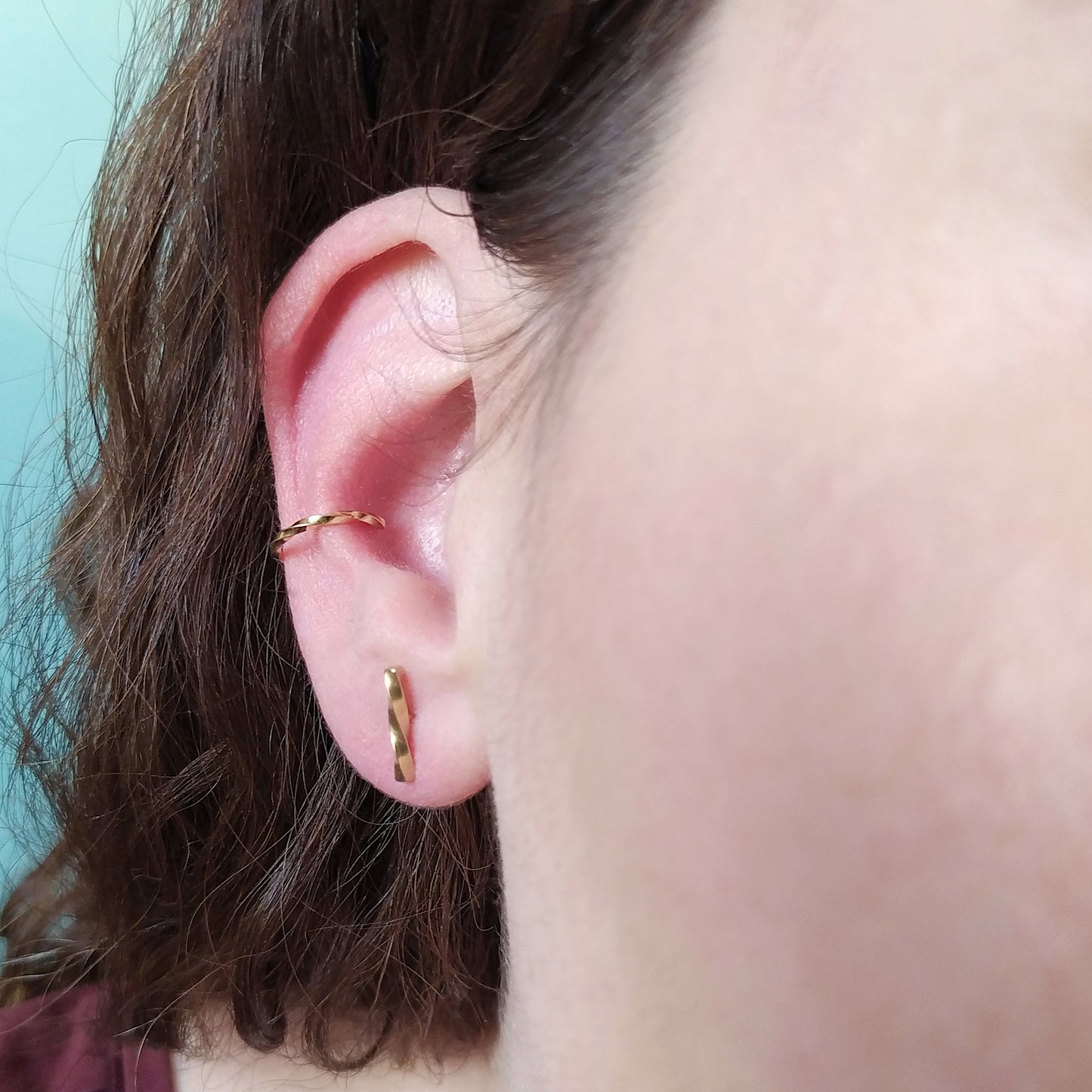 Adina | golden twisted bar stud earrings
