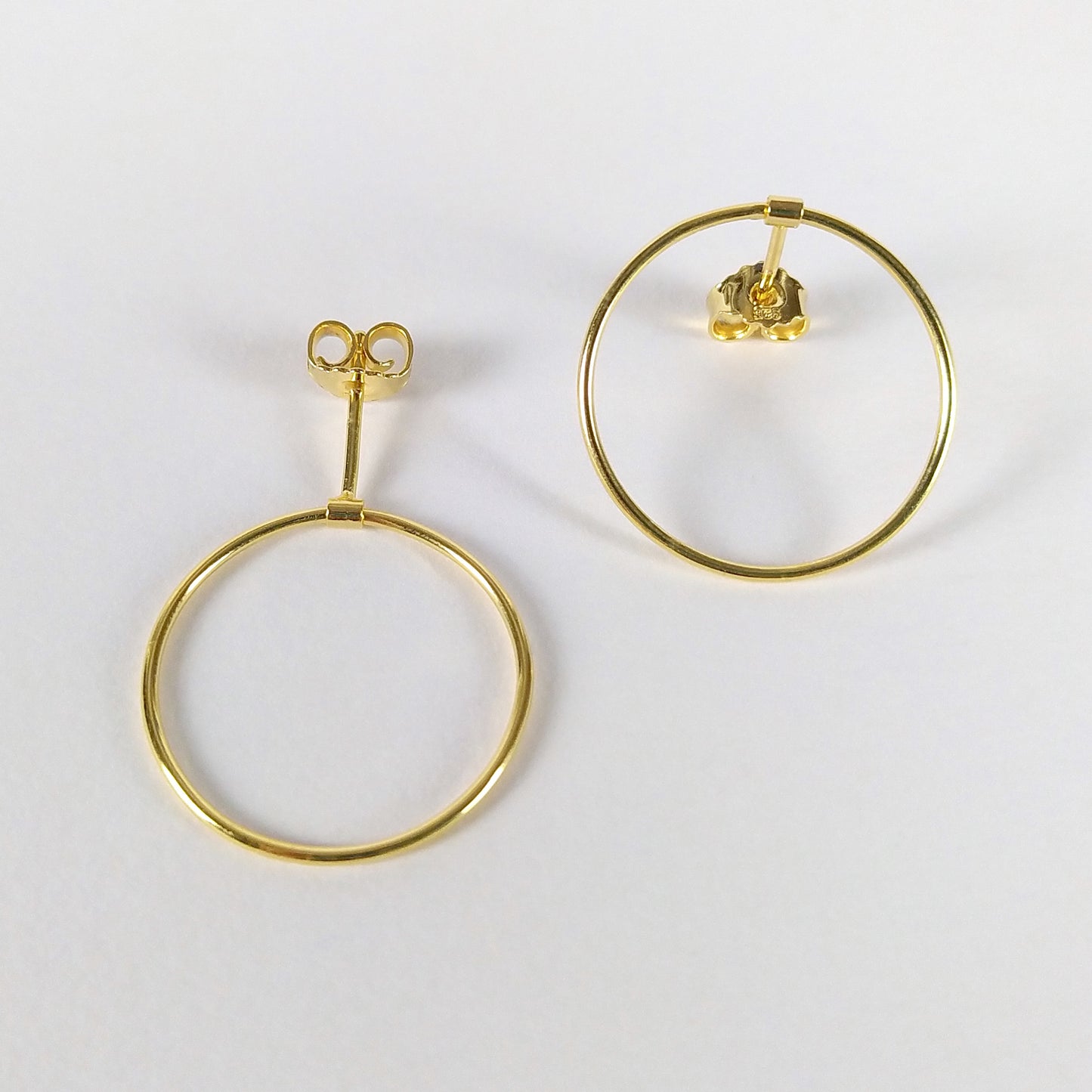 Esben | golden hanging circle ear studs