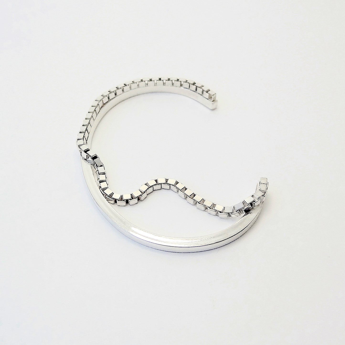 Vala | cuff bracelet with chain