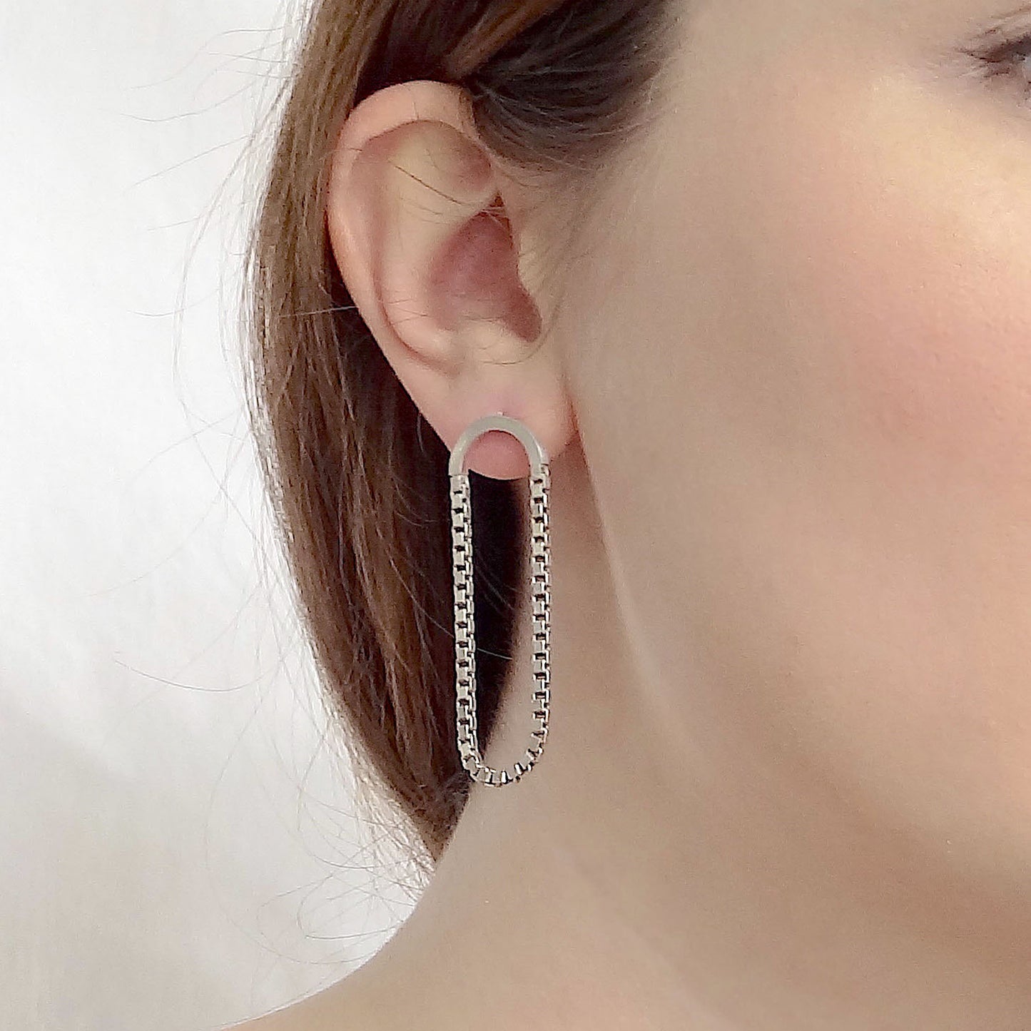 Edda | long oval earrings with hanging chain