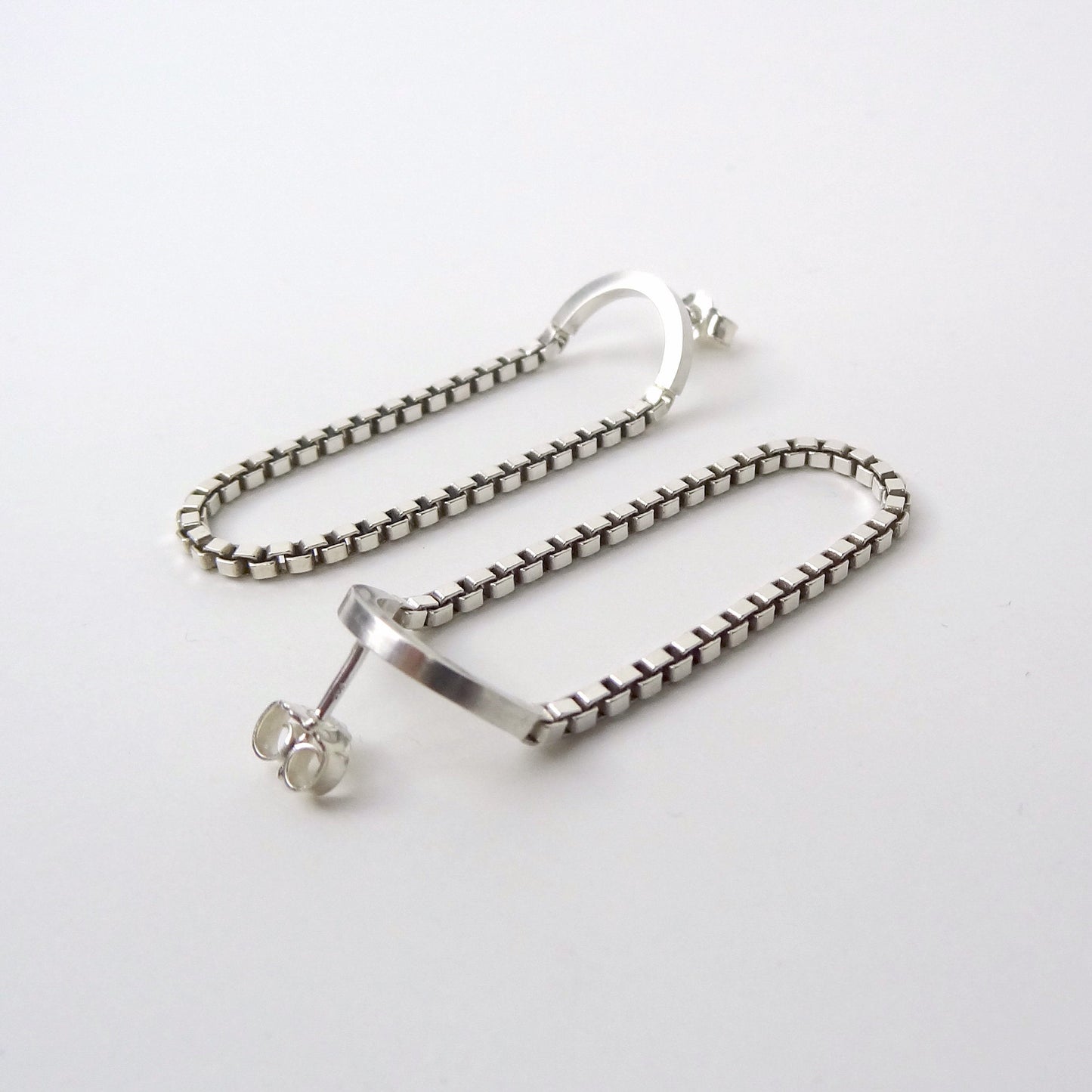 Edda | long oval earrings with hanging chain