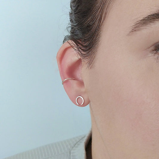 Milly | mini circle ear studs