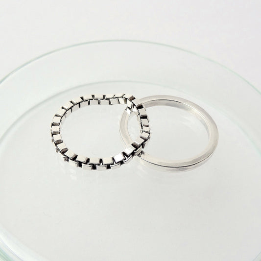 Aura | flexible box chain ring